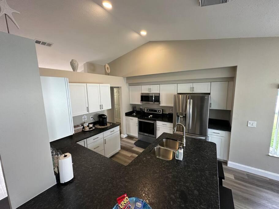 Manatee Oasis Weeki Wachee Family Fun Pool Home Spring Hill Exterior foto